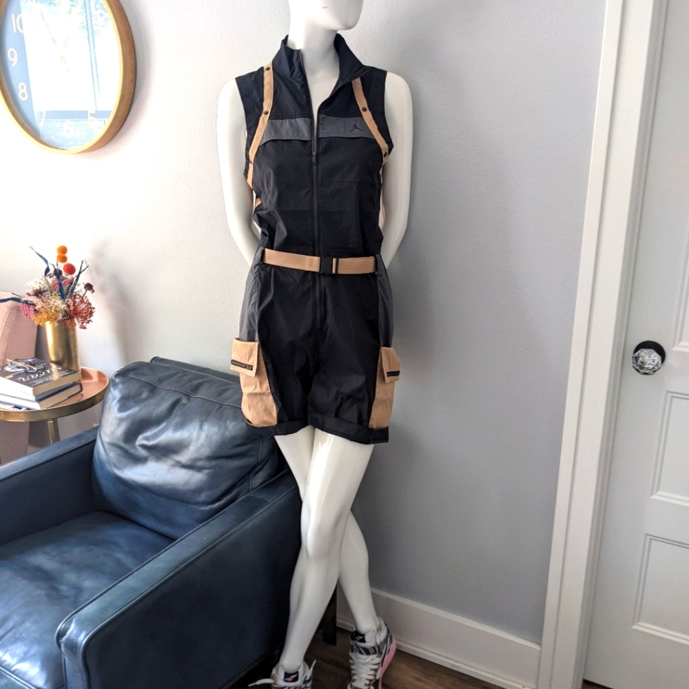Nike Flight Capsule Utility Jumpsuit with removable sleeves - Picture 2 of 5